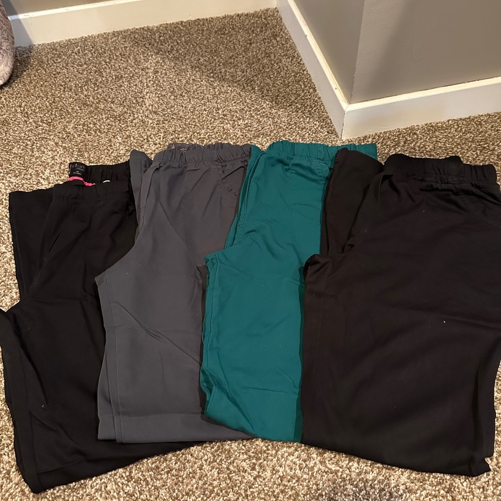 Set of 4 Scrub Urbane Scrub Pants
